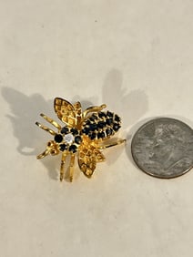 Vintage Sterling Silver gem stone bee Brooch
