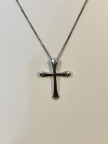 Vintage Sterling Silver cross pendant 1 5/8" Necklace sz 17"