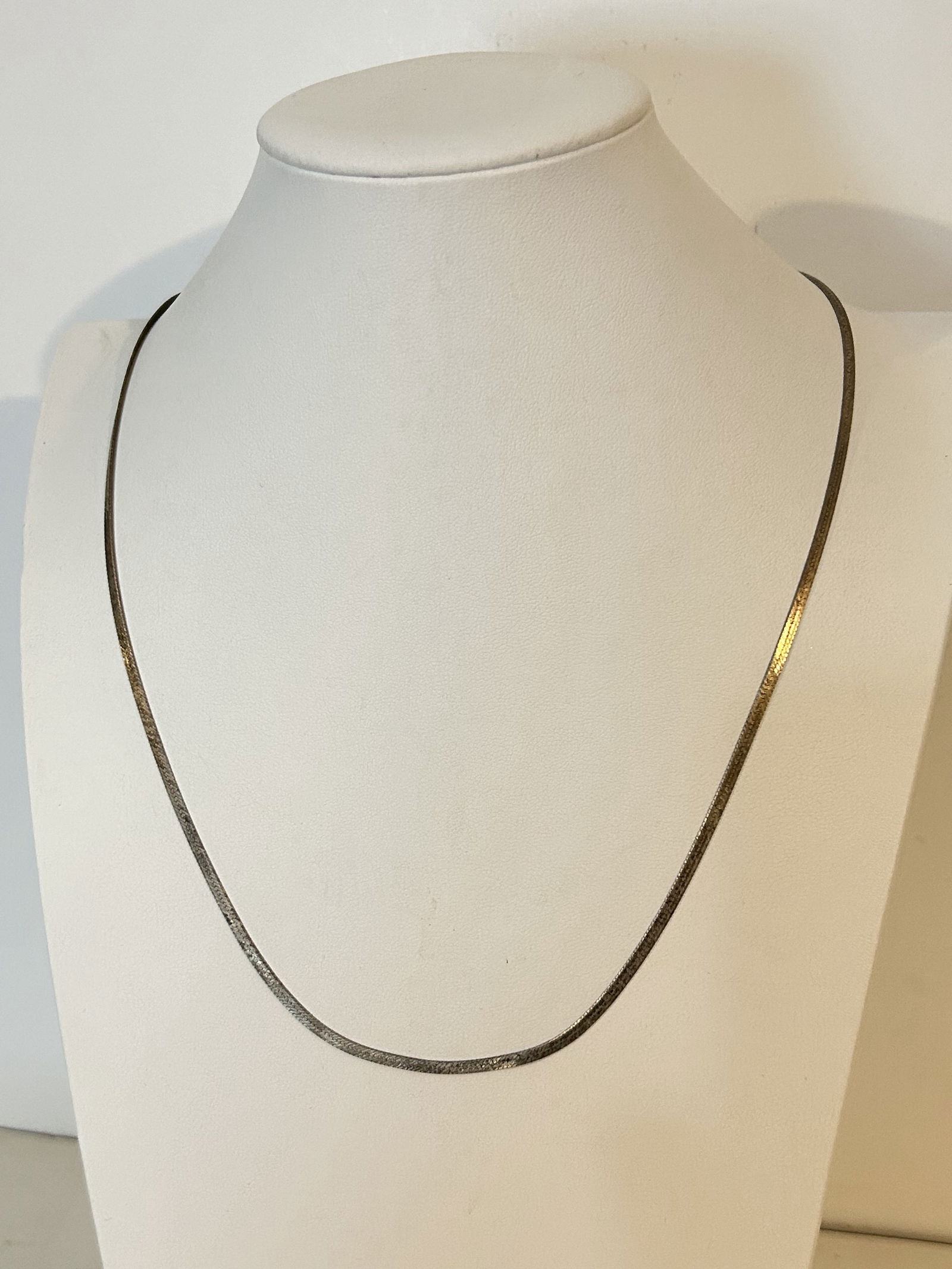 Vintage Sterling Silver herringbone Necklace sz 22" (1 of 4)