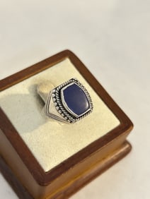 Vintage sterling silver Lapis Blue Ring sz 7
