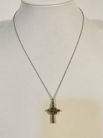 Vintage Sterling Silver cross pendant Necklace 18"