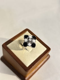 Vintage Sterling Silver black & white stone Ring sz 7