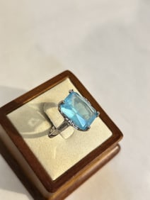 Vintage Sterling Silver blue glass Ring sz 11