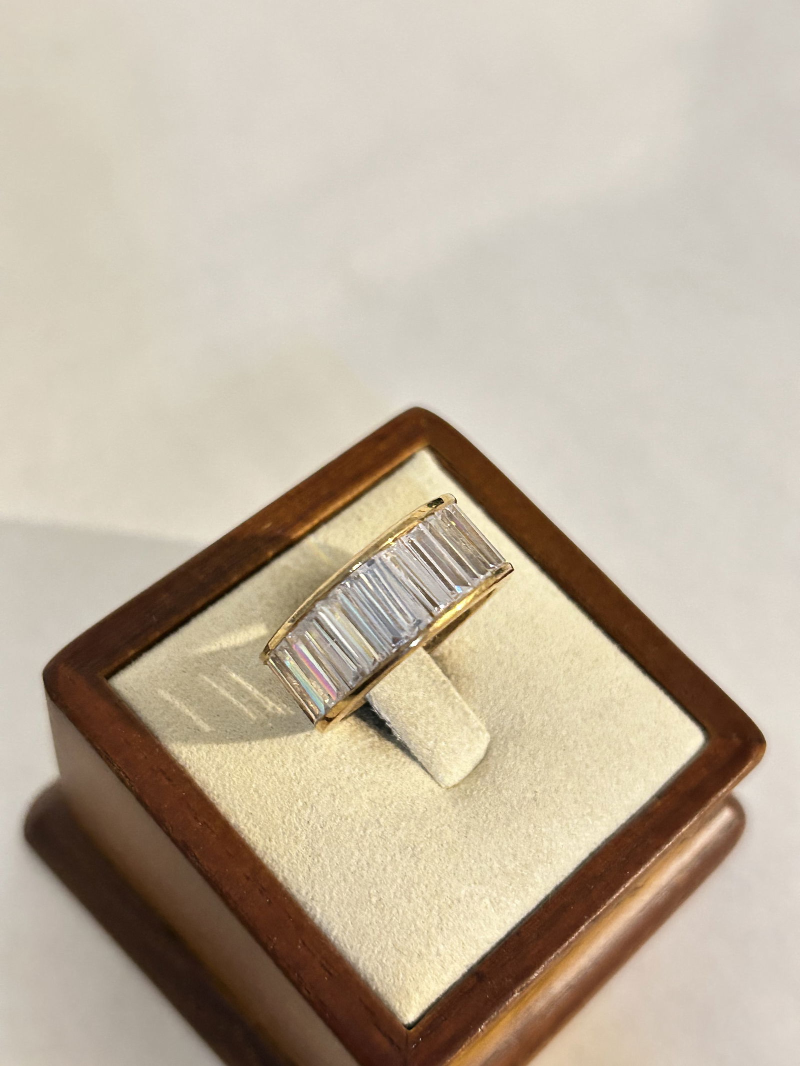 Vintage Sterling Silver vermeal tourmaline band Ring sz 8 (1 of 4)