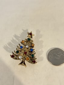 Vintage Eisenberg Christmas Tree Brooch Pin Prong Set Rhinestones Signed