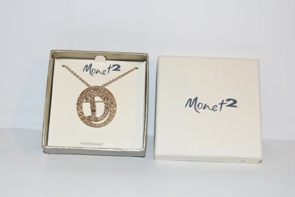 Vintage Monet gold Tone Chain Initial Letter D Pendant Necklace 22"