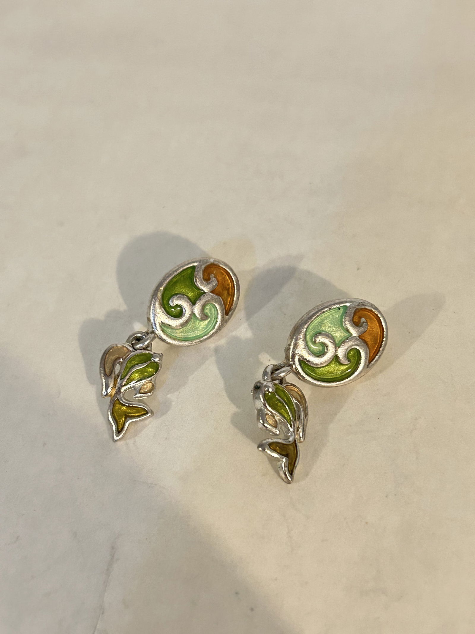Givenchy Clip On Earrings Enamel Signed Vintage 80s: Givenchy Clip On Earrings Enamel Signed Vintage 80s Please view all photos as they are part of the description and condition of this Item, Feel free to contact me with questions or picture requests! U