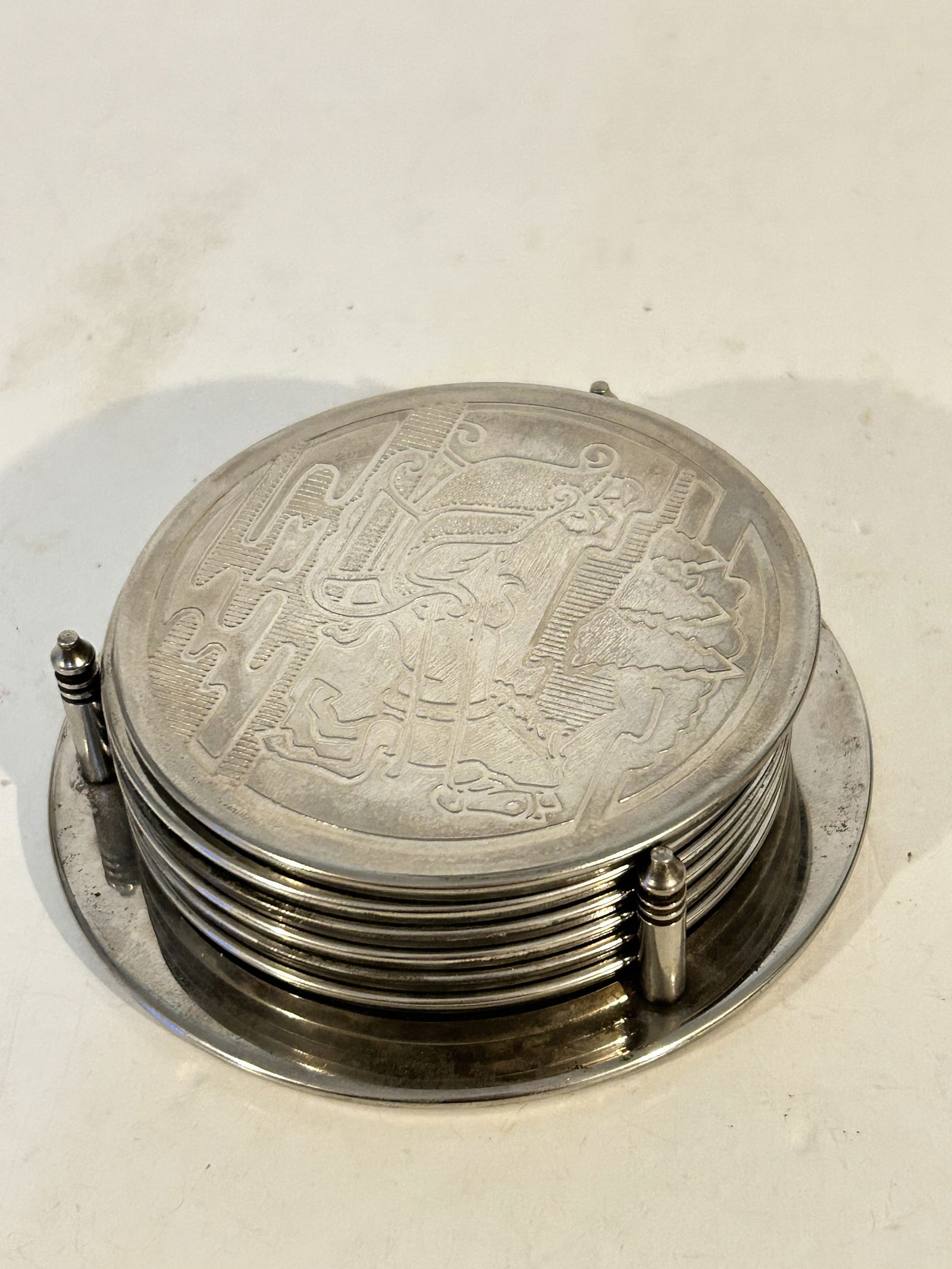 Vintage Silver Plated Embossed 6 Drinks Coasters & Holder Set (1 of 4)