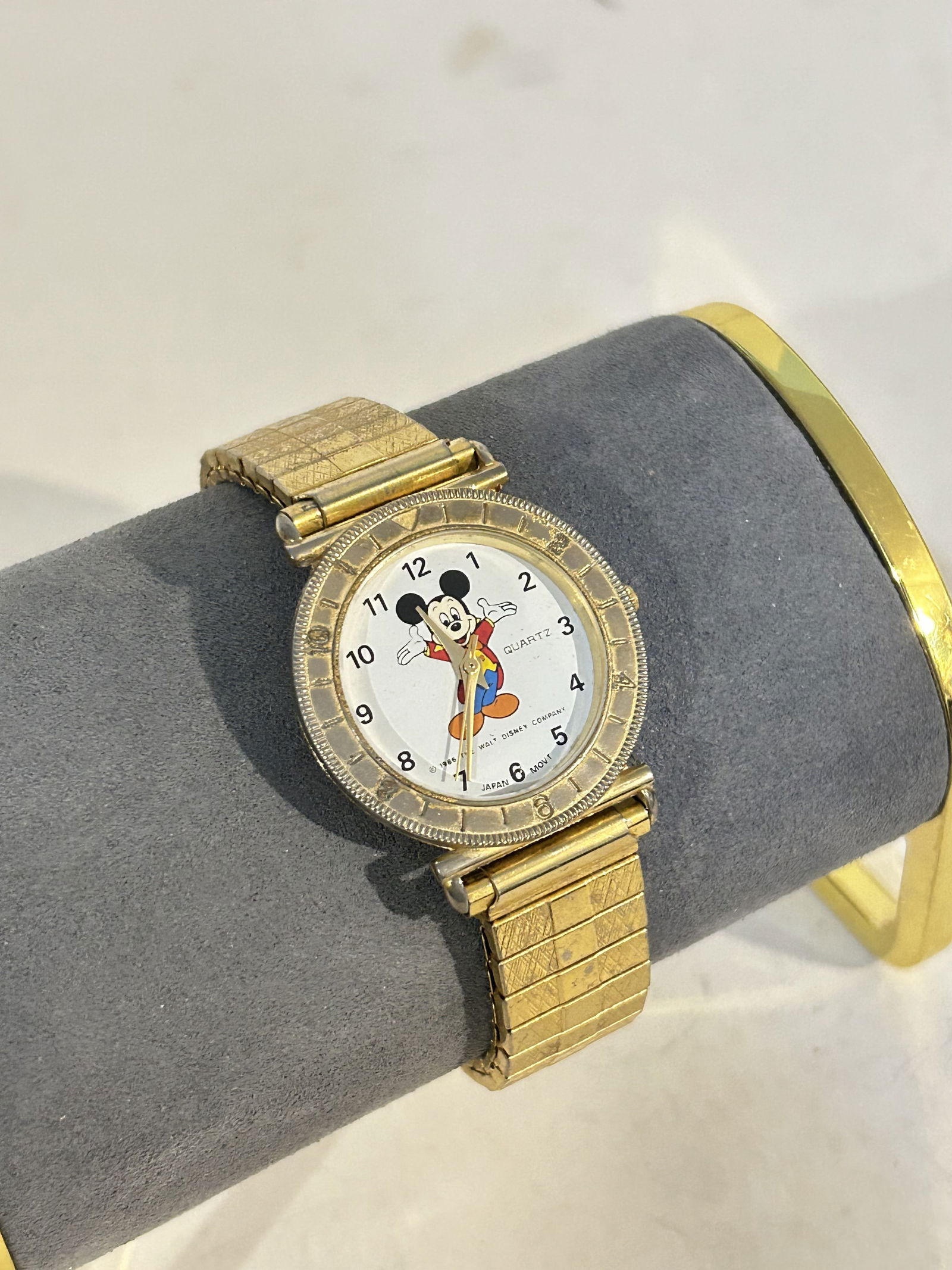 Vintage walt disney 1986 watch quartz works great!!!! (1 of 5)