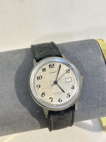Vintage 1974 Timex Automatic Mechanical Watch 46552 works great!!!