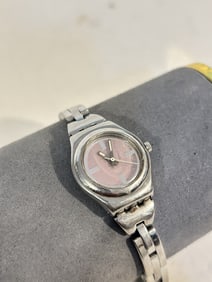 swatch watch vintage 1999 works great!!!