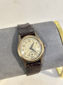 17 jewel incabloc vintage watch works great!!!!