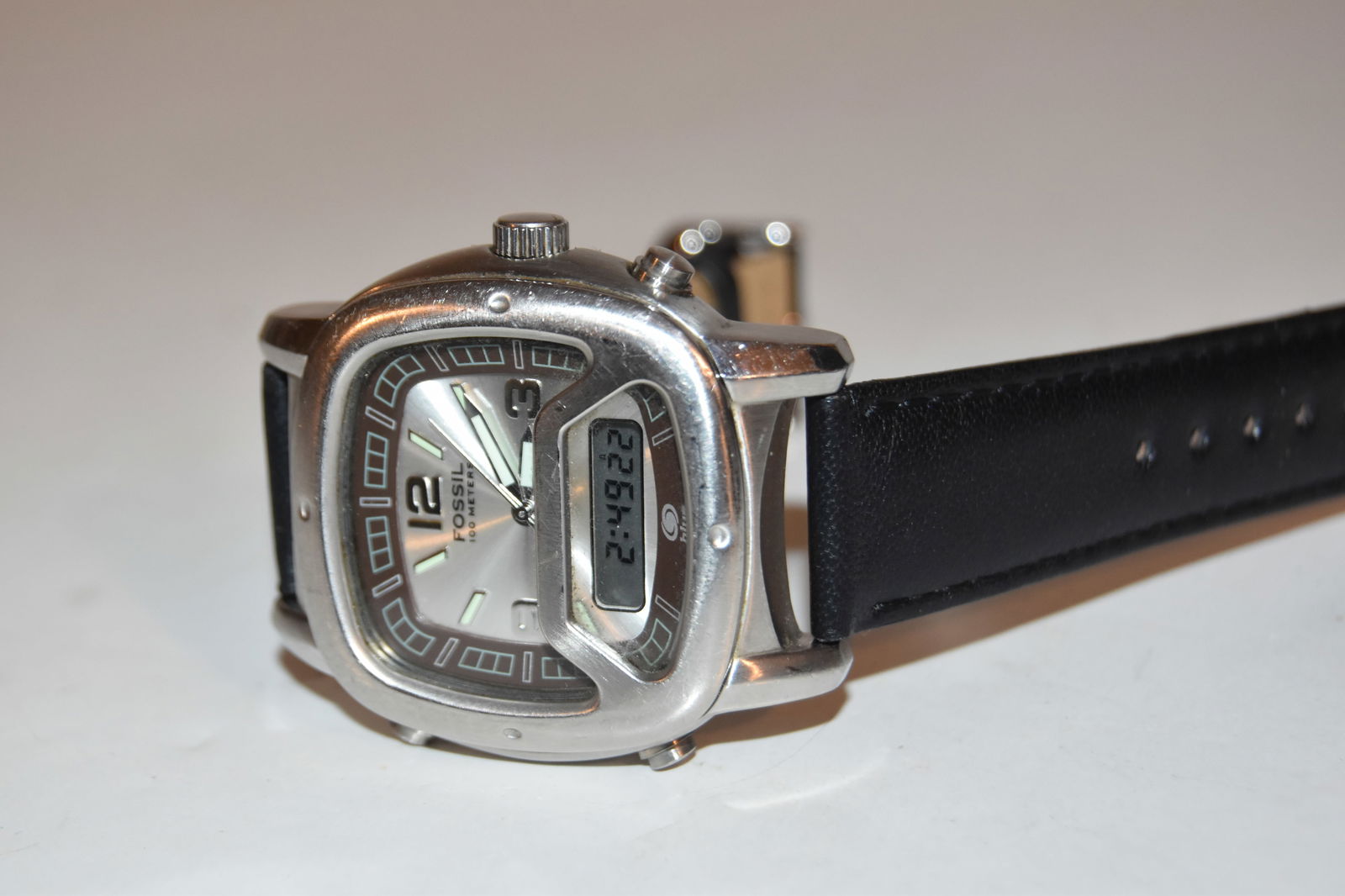 vintage Fossil blue mens watch 100 meters BQ-9232 works great!!! (1 of 5)