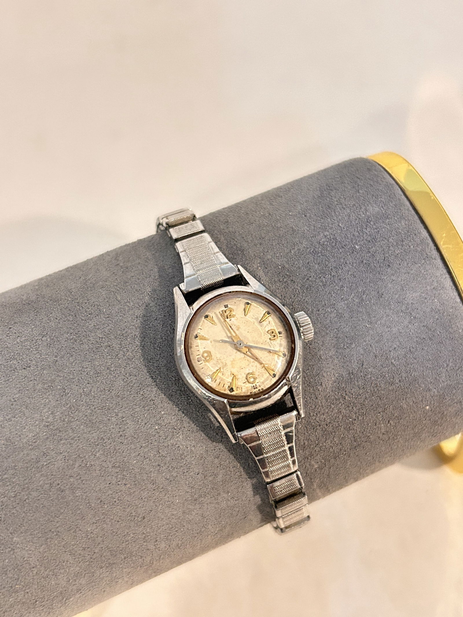 Vtg Ladies Croton Aquamaid Mechanical Swimming Watch Runs great!!! (1 of 5)