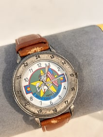 vintage bugs bunny watch buy war bonds works great!!
