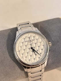vintage stuhrling original quartz watch works great!!!