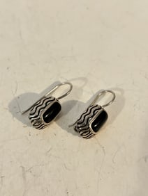 Vintage Sterling Silver onyx thailand Earrings