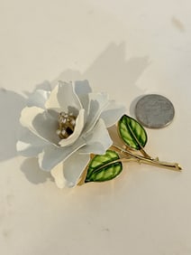 Vintage Trifari Brooch white Enamel Flower Signed 1960s Gold Green Floral Pin
