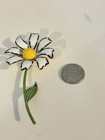 Vintage white enamel flower Brooch