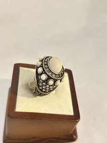 Signed Heidi Daus White & Gold Tone Swarovski Crystal Pave Champagne Ring sz 8