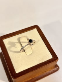 Vintage Sterling Silver onyx Ring sz 6