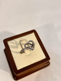 Vintage Sterling Silver heart CZ Ring sz 9