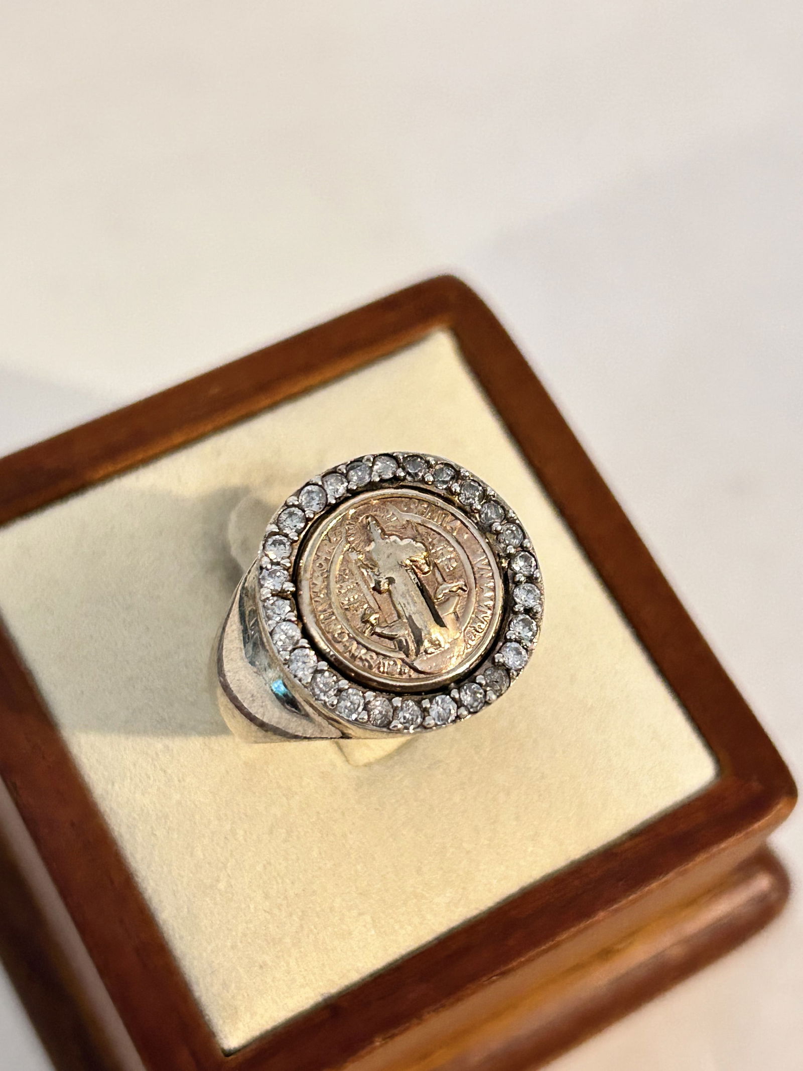 Sterling Silver 925 2 tone Mary Ring sz 8 (1 of 4)