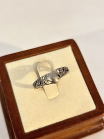 Vintage Sterling Silver heart Ring sz 7