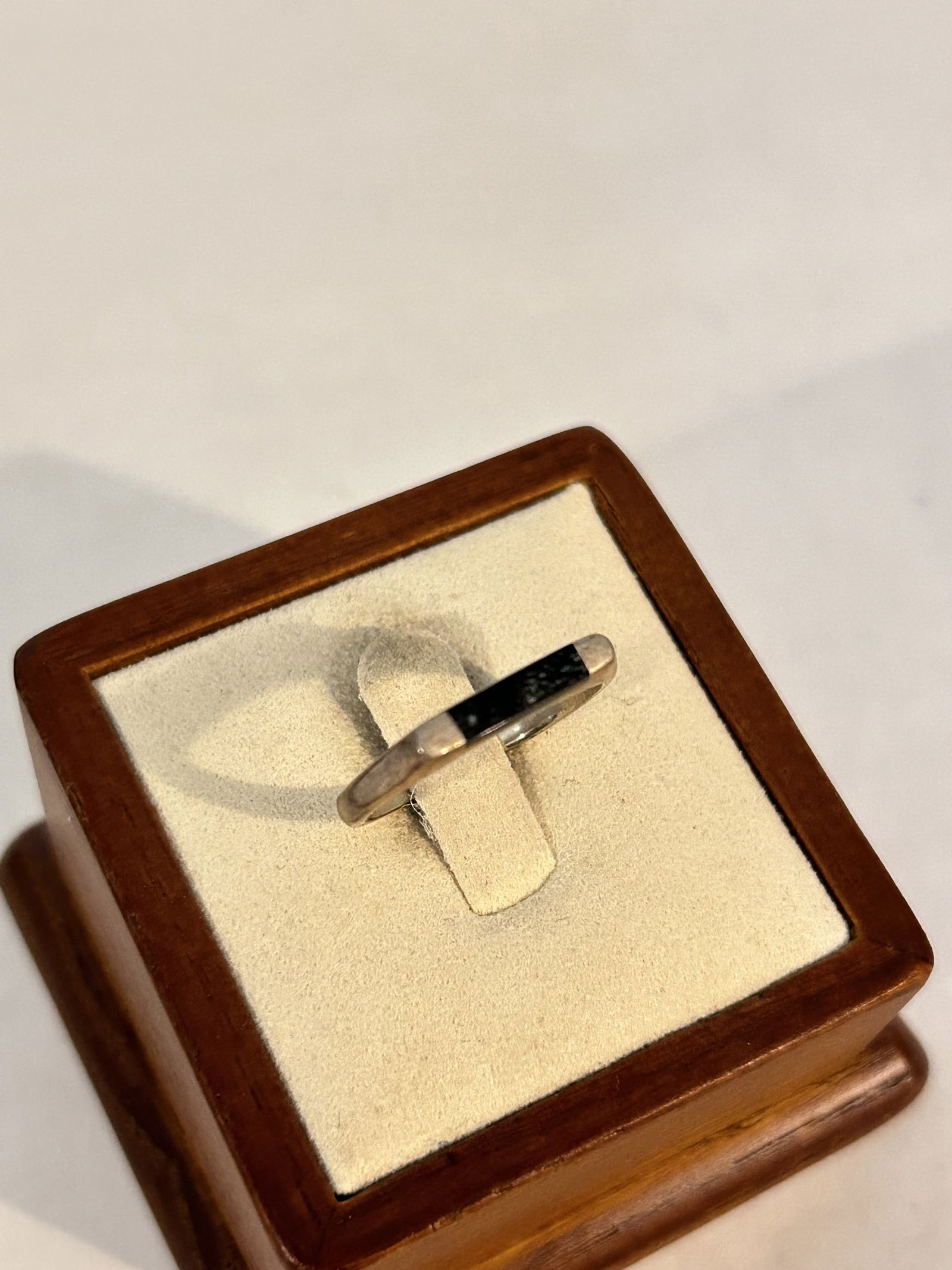 Vintage Sterling Silver onyx Ring sz 8 (1 of 4)