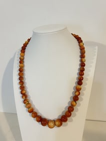 Apple coral graduated necklace large beads Mid century 70s 24"