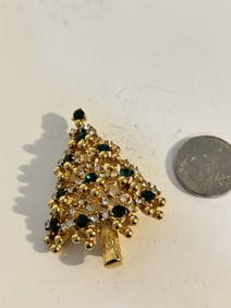 Vtg. Signed Eisenberg Gold Tone Vintage Christmas Tree Brooch Green Rhinestones