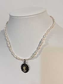 Vintage Sterling Silver pearl cameo pendant Necklace 14"