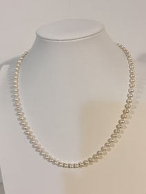 Vintage 14K beaded pearl Necklace 19"