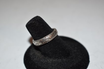 Vintage Sterling Silver carved Ring Size 6
