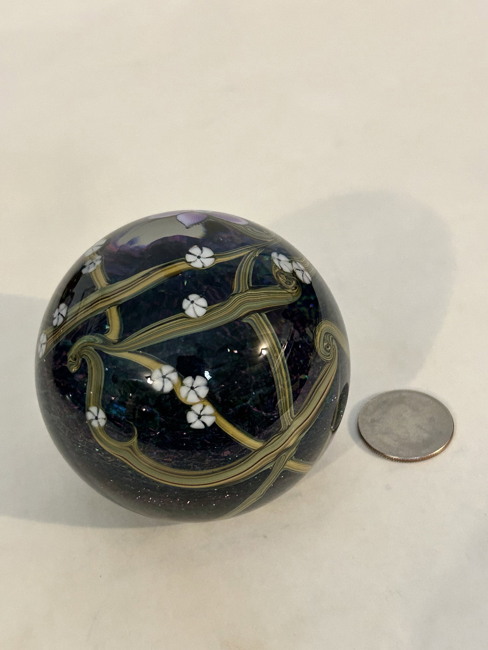 Vintage Zellique Studio Signed Art Glass Paper Weights 3": Vintage Zellique Studio Signed Art Glass Paper Weights 3" Please view all photos as they are part of the description and condition of this Item, Feel free to contact me with questions or picture reque