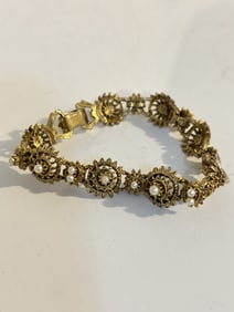Vintage Florenza Bracelet Victorian Revival Gold Tone Faux Pearl Clusters signed 7"