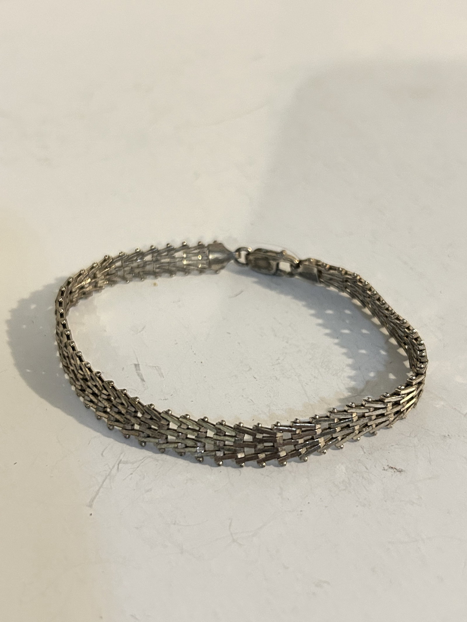 Vintage Sterling Silver milor italy Bracelet 8": Vintage Sterling Silver milor italy Bracelet 8" Please view all photos as they are part of the description and condition of this Item, Feel free to contact me with questions or picture requests! Used 