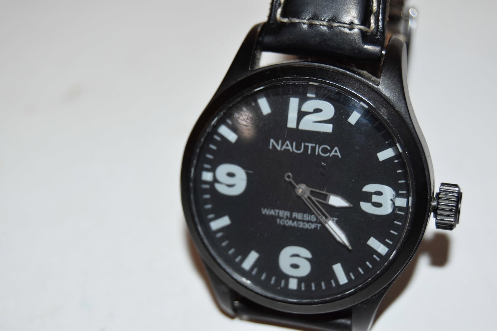 Vintage 90’s Nautical Men’s Date Dial black Leather Watch works: Vintage 90’s Nautical Men’s Date Dial black Leather Watch works Please view all photos as they are part of the description and condition of this Item, Feel free to contact me with questions or pic