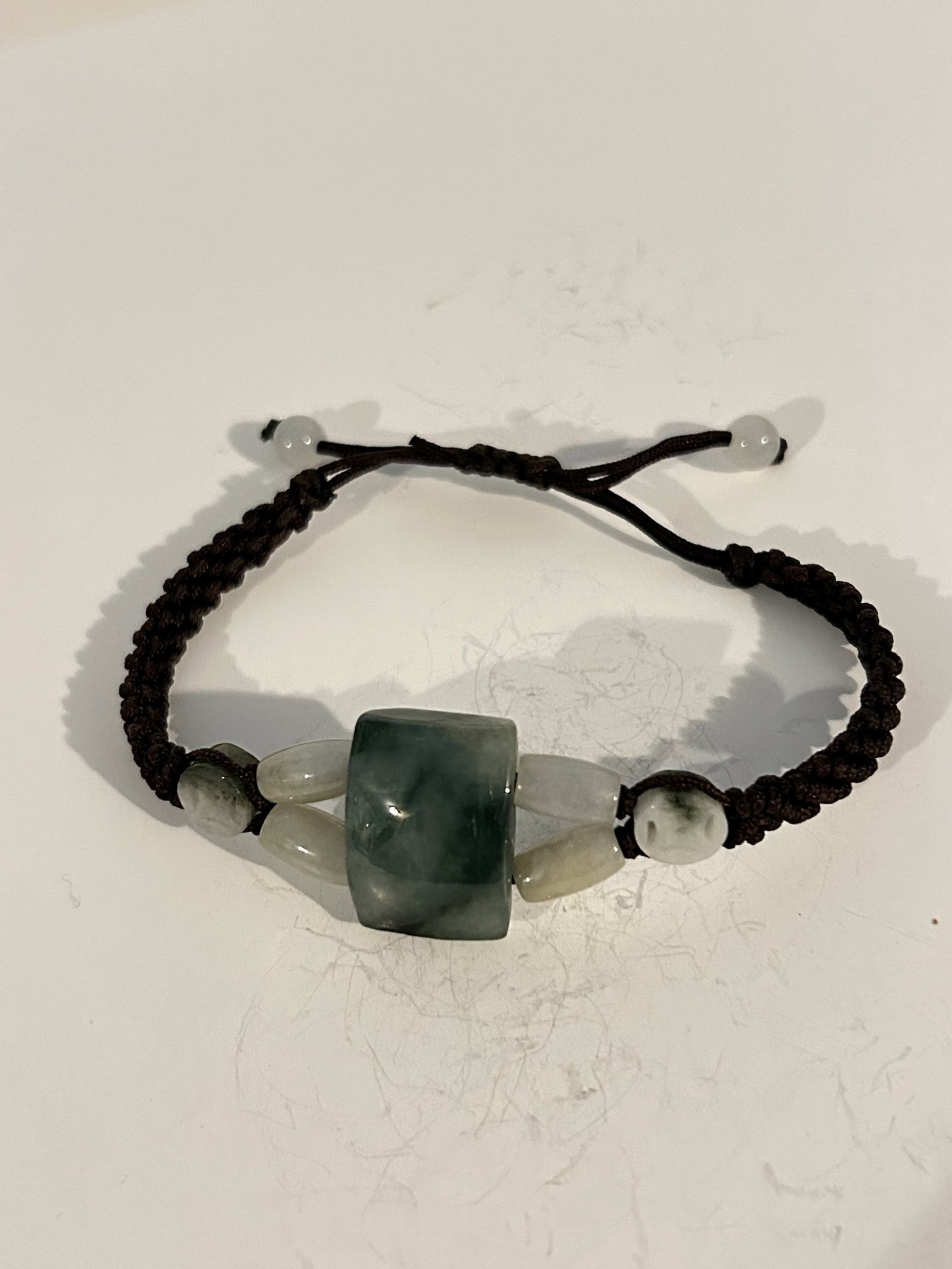 Vintage Jadeite adjustable Bracelet 8": Vintage Jadeite adjustable Bracelet 8" Please view all photos as they are part of the description and condition of this Item, Feel free to contact me with questions or picture requests! Used Item AS I