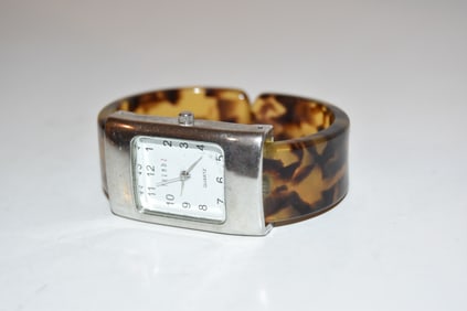 Vintage TrendZ Quartz Women's swirl Watch