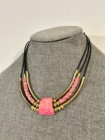 Vintage pink beaded pendant Necklace 10"