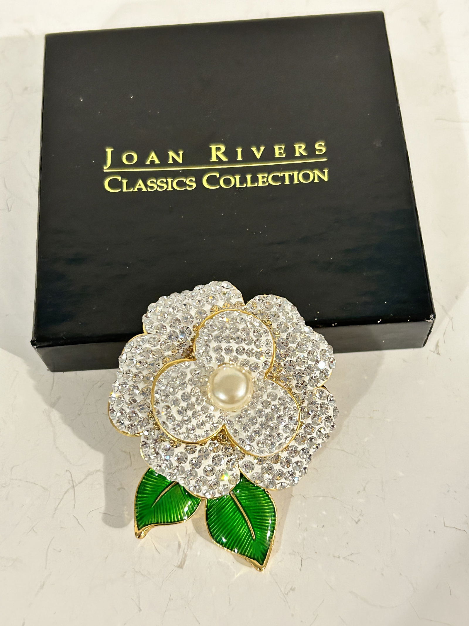 Joan Rivers Gardenia Brooch White Crystal Large Signed Gold Tone New (1 of 5)