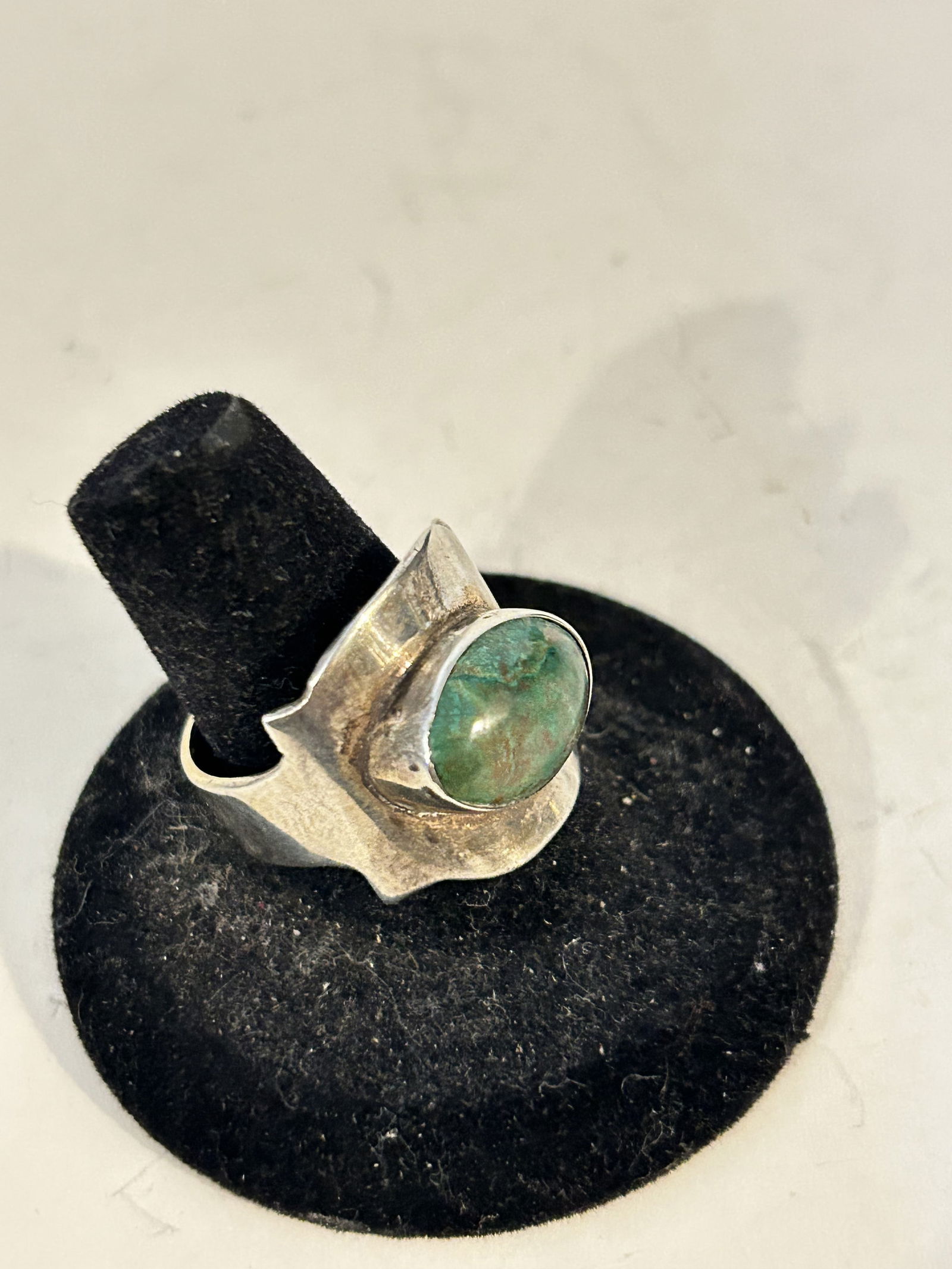 Turquoise & Sterling Silver Southwestern ring sz 11 (1 of 6)