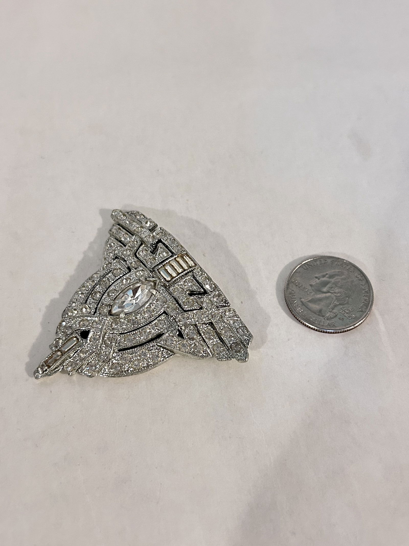 Vintage rhinestone shoe clip (1 of 4)