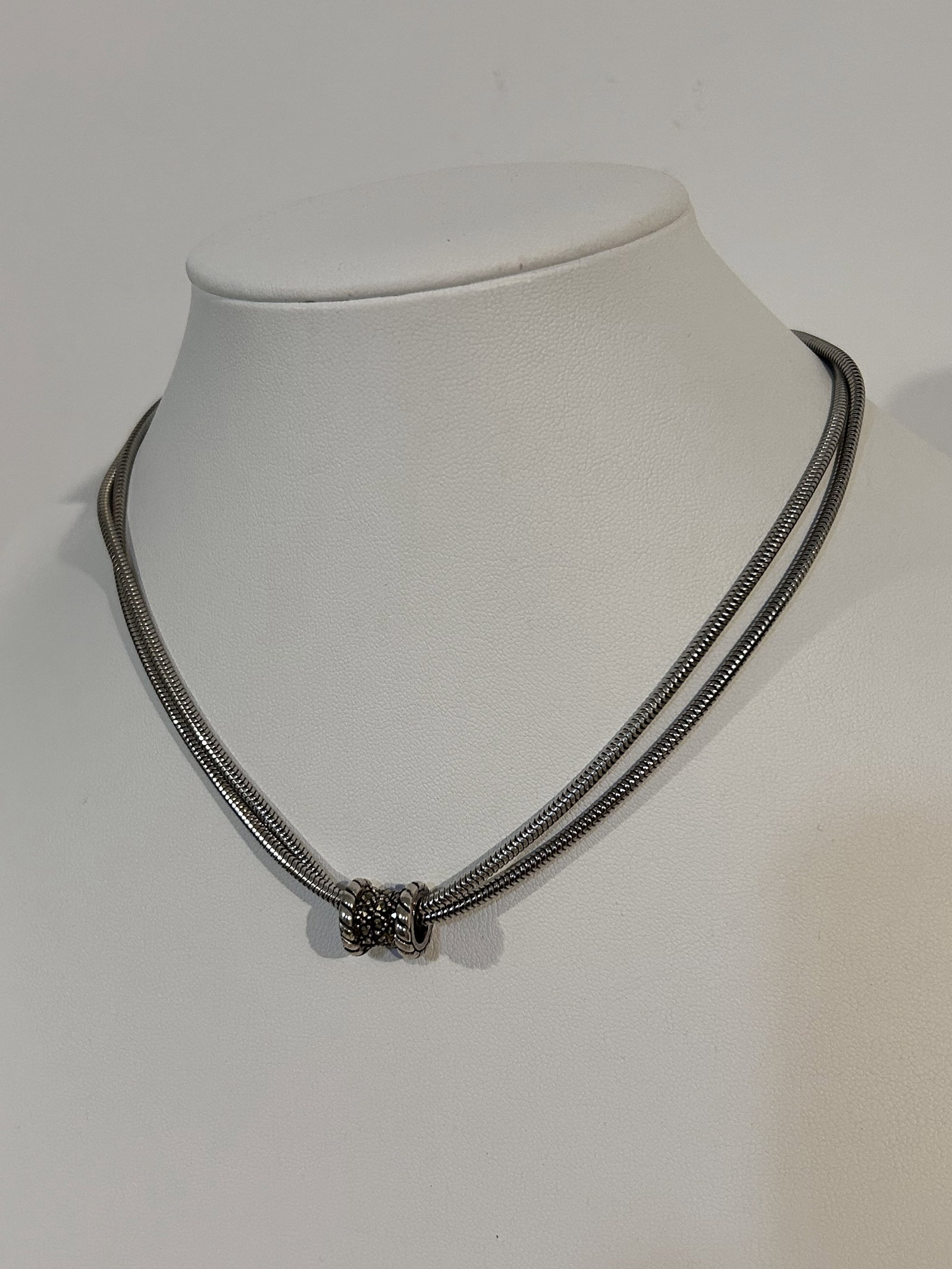Vintage Judith Jack Sterling Silver Marcasite Choker Necklace 15": Vintage Judith Jack Sterling Silver Marcasite Choker Necklace 15" Please view all photos as they are part of the description and condition of this Item, Feel free to contact me with questions or pictu