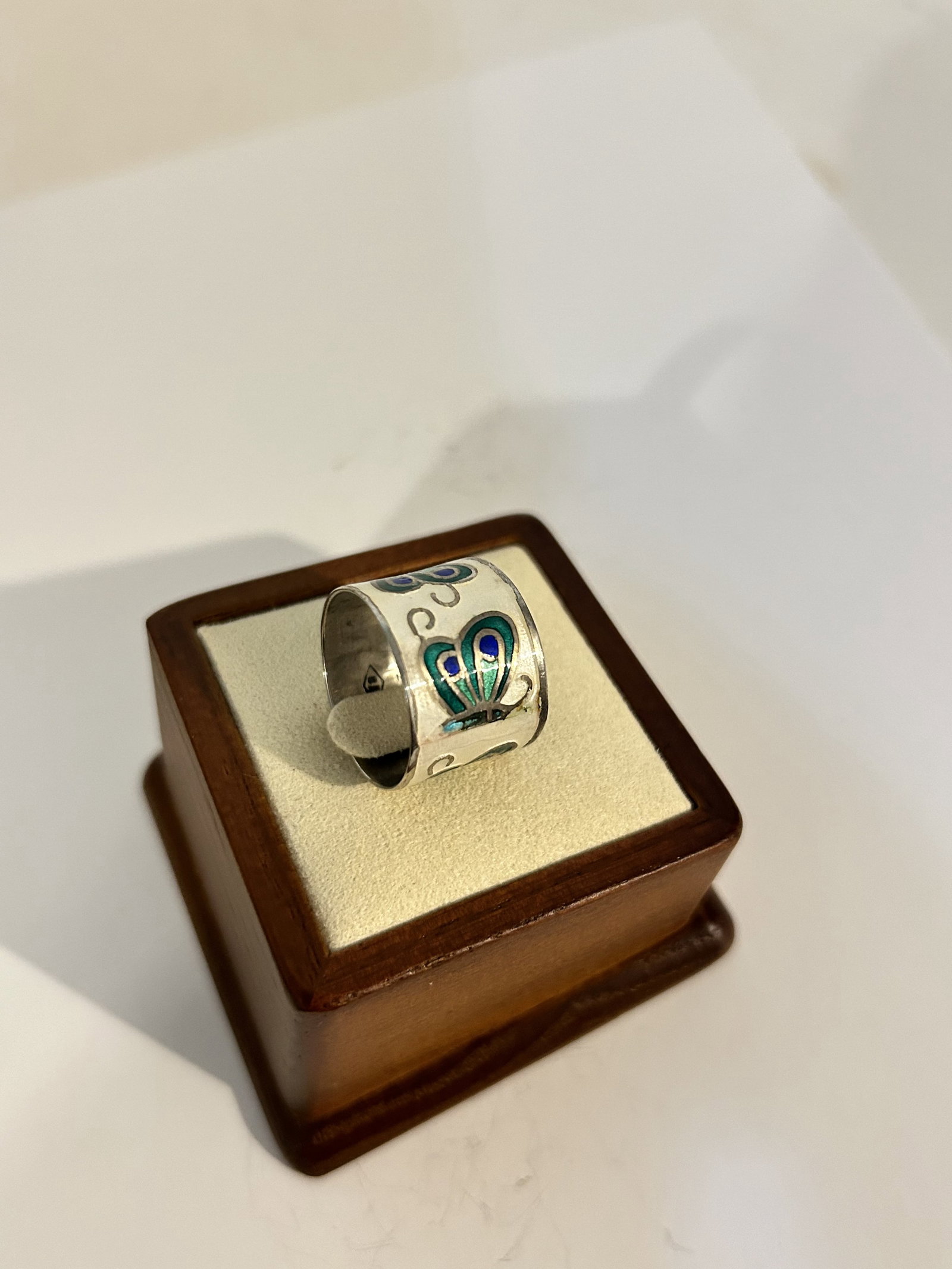 Vintage sterling Silver Thailand enamel butterfly Ring sz 9 (1 of 4)