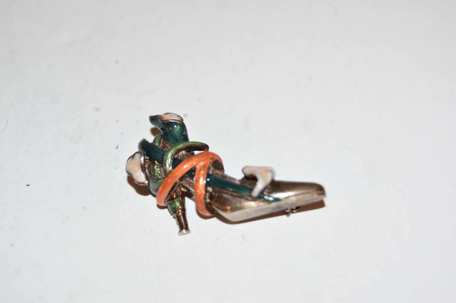 Vintage KENNETH J LANE Calla Lily High Heel Shoe Brooch Pin (1 of 3)