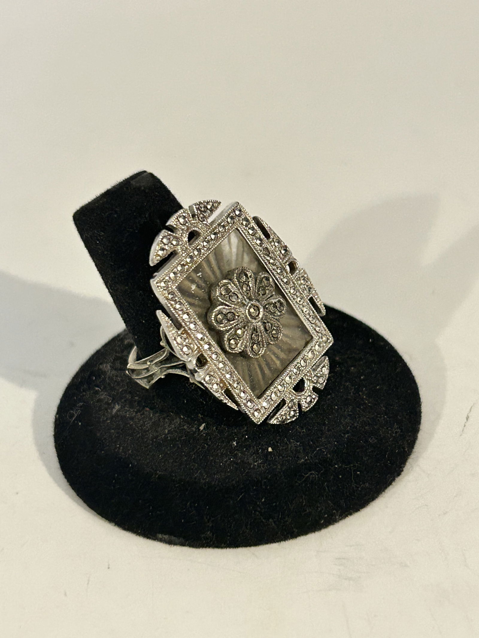 Vintage lg Sterling Silver marcasite flower Ring sz 8 Nice!!! (1 of 5)