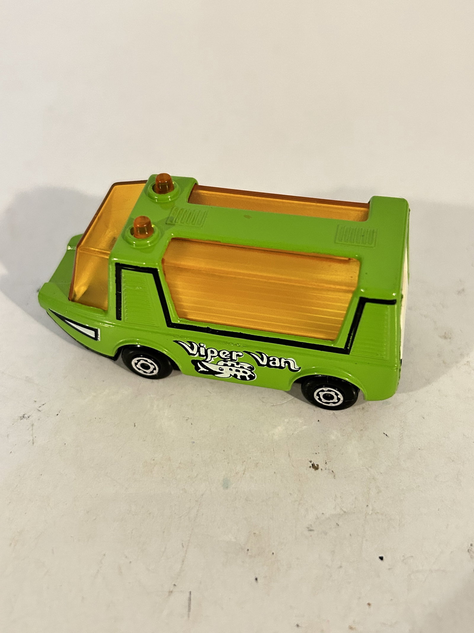Vintage Match box car STRETCHA FETCHA #46 1971: Vintage Match box car STRETCHA FETCHA #46 1971 Please view all photos as they are part of the description and condition of this Item, Feel free to contact me with questions or picture requests! Used I