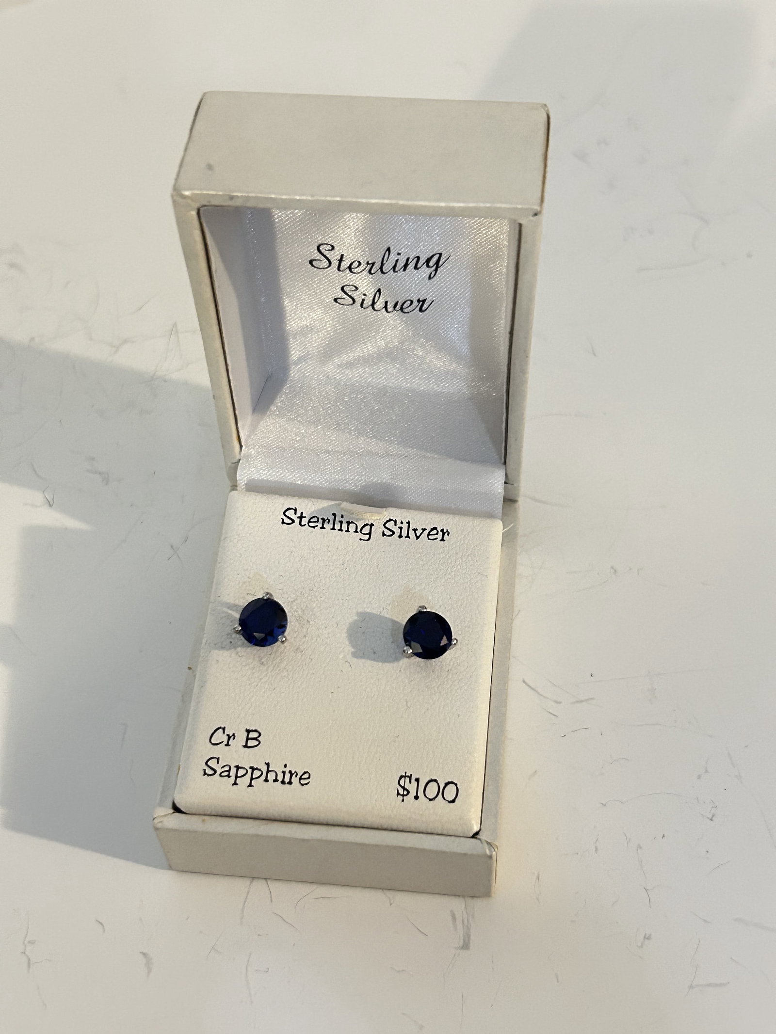 Vintage Sterling Silver Sapphire post Earrings: Vintage Sterling Silver Sapphire post Earrings Please view all photos as they are part of the description and condition of this Item, Feel free to contact me with questions or picture requests! Used I